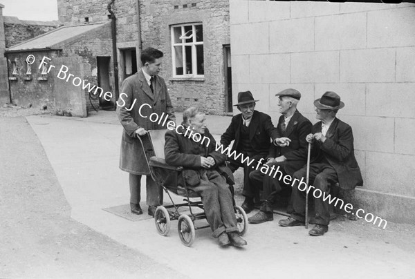 NOVICES ON HOSPITAL EXPERIMENT IN MOUNTMELLICK (BROS MURRAY & GRANT)